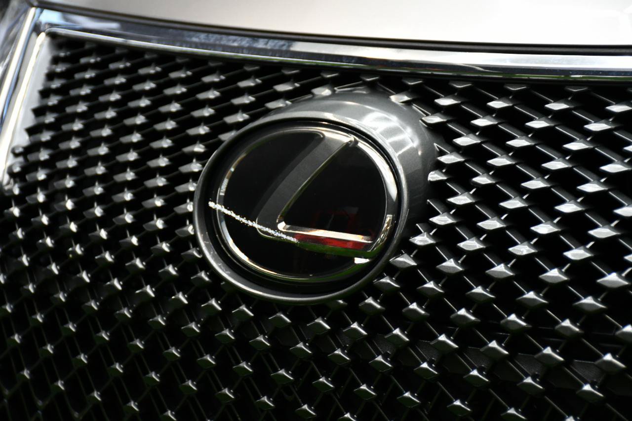 Used 2019 Lexus RC 350 RWD image 2