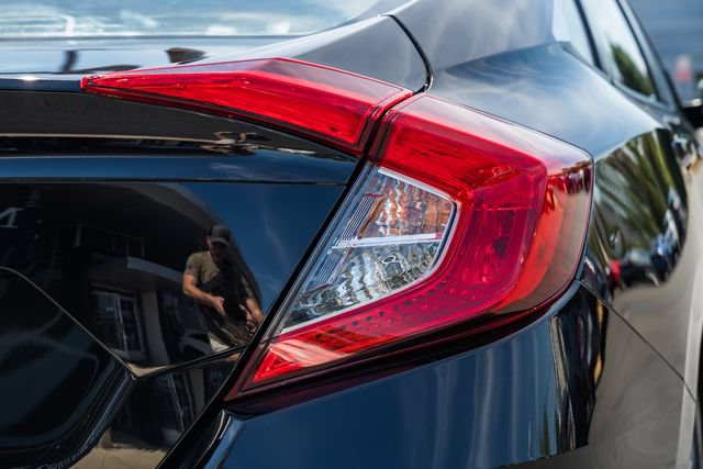 Used 2018 Honda Civic EX image 7