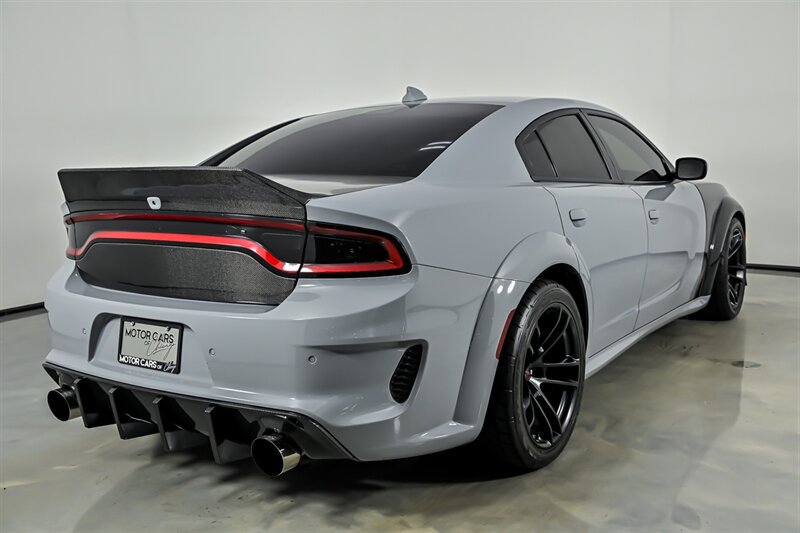 Used 2022 Dodge Charger SRT Hellcat w/ Harman/Kardon Audio Group RWD image 9