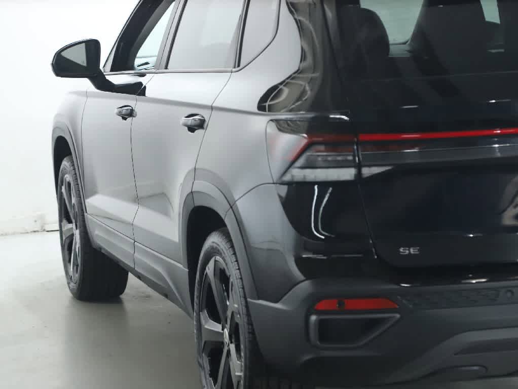 Certified 2025 Volkswagen Taos SE AWD/4WD image 44