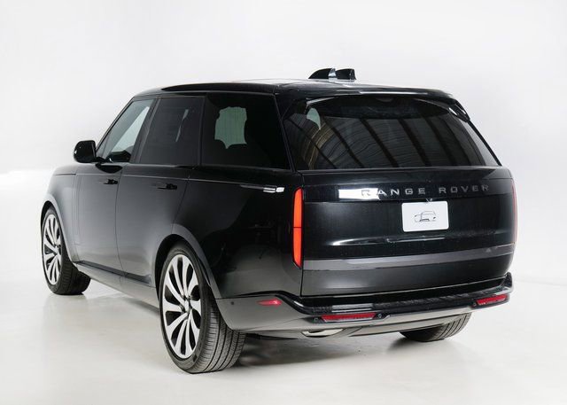 New 2025 Land Rover Range Rover SE image 25
