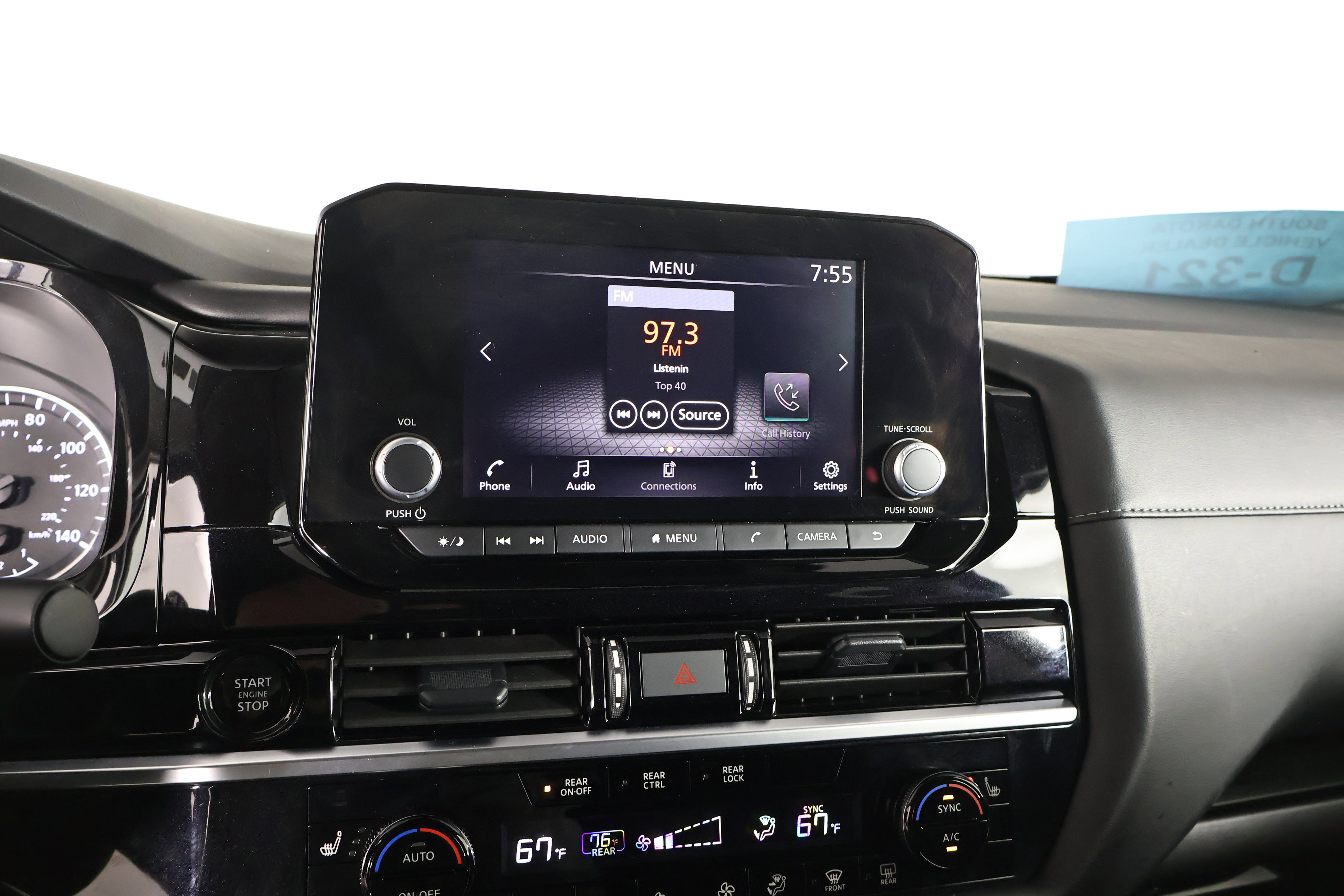 Used 2025 Nissan Pathfinder SV image 26