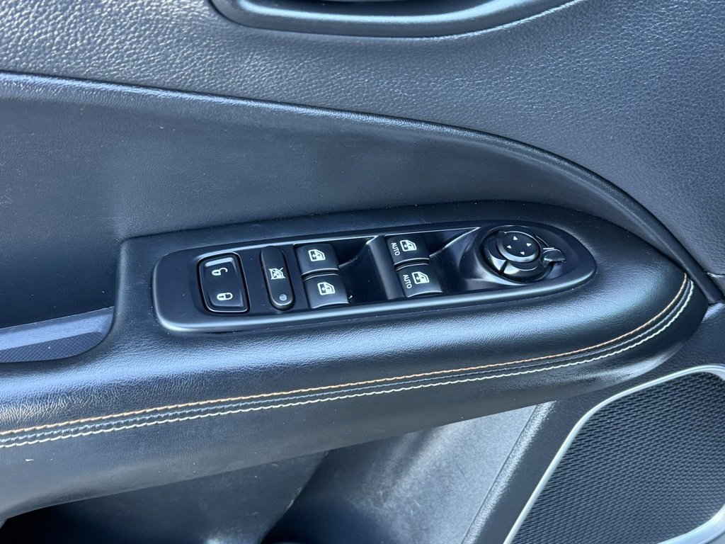 Used 2019 Jeep Compass Latitude w/ Popular Equipment Group image 14