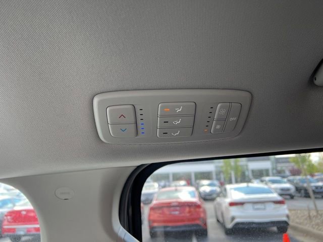 Certified 2024 Kia Carnival LX image 31