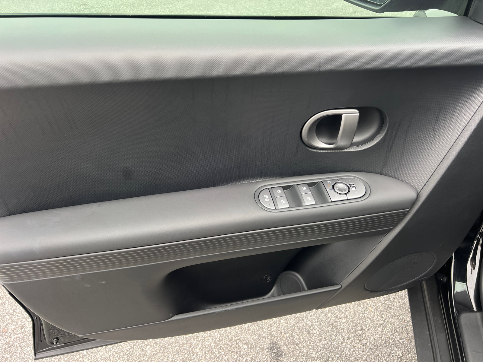 New 2026 Hyundai Ioniq 5 SEL image 11