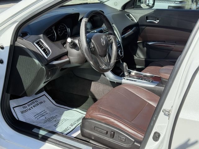 Used 2017 Acura TLX w/ Technology Package FWD image 13