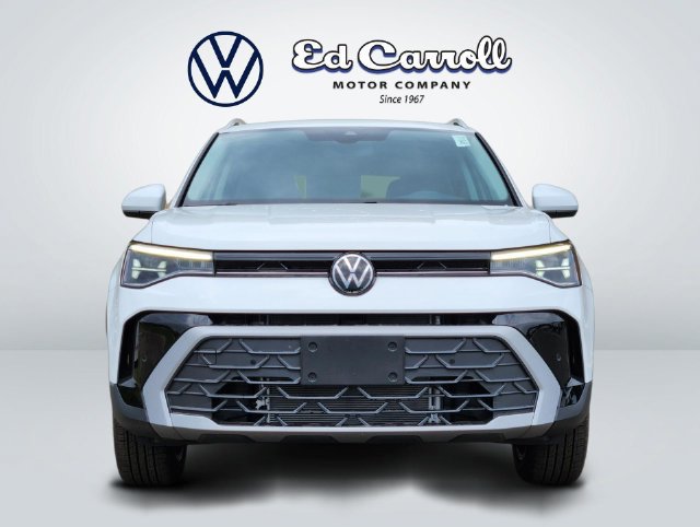 New 2026 Volkswagen Taos SE AWD/4WD image 2