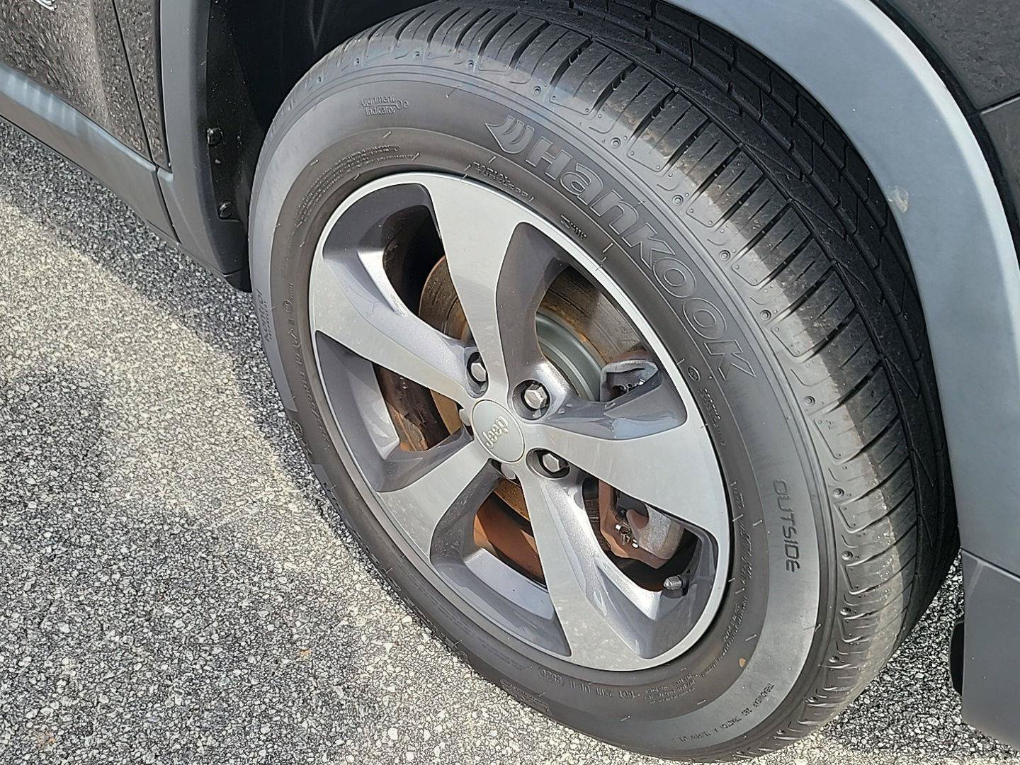 Certified 2019 Jeep Cherokee Limited AWD/4WD image 10