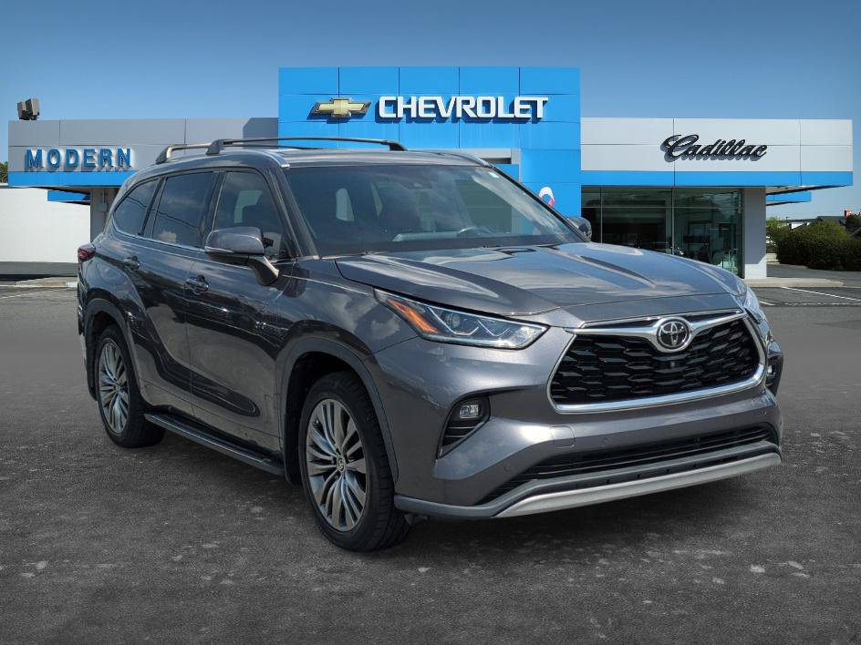 Used 2021 Toyota Highlander Platinum FWD image 6