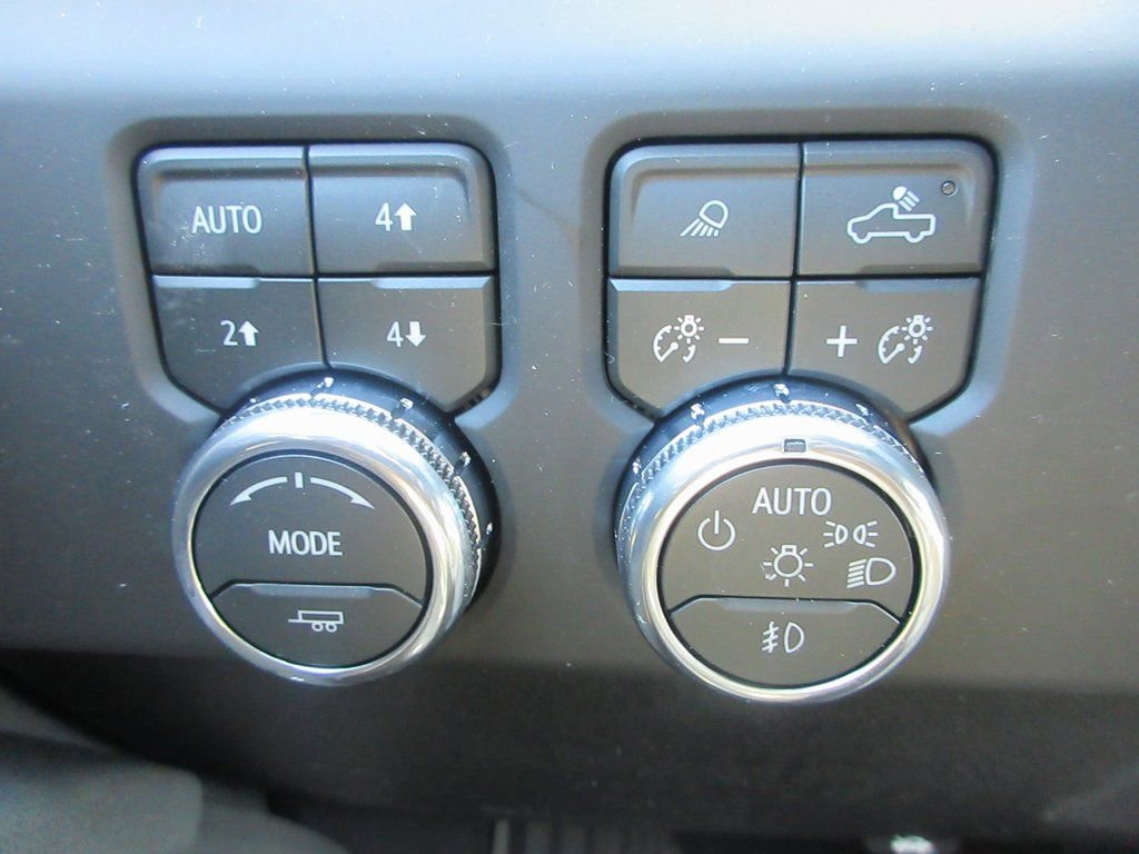 New 2026 GMC Sierra 3500 AT4 w/ AT4 Premium Plus Package image 18