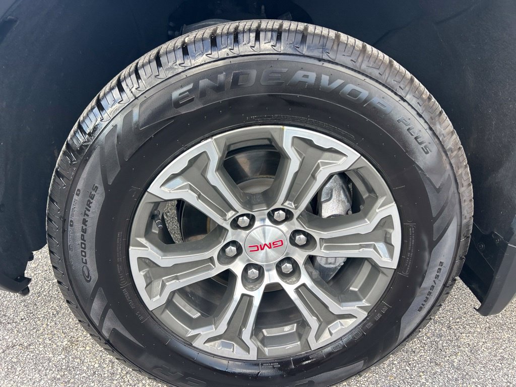 Used 2025 GMC Sierra 1500 SLT RWD image 18