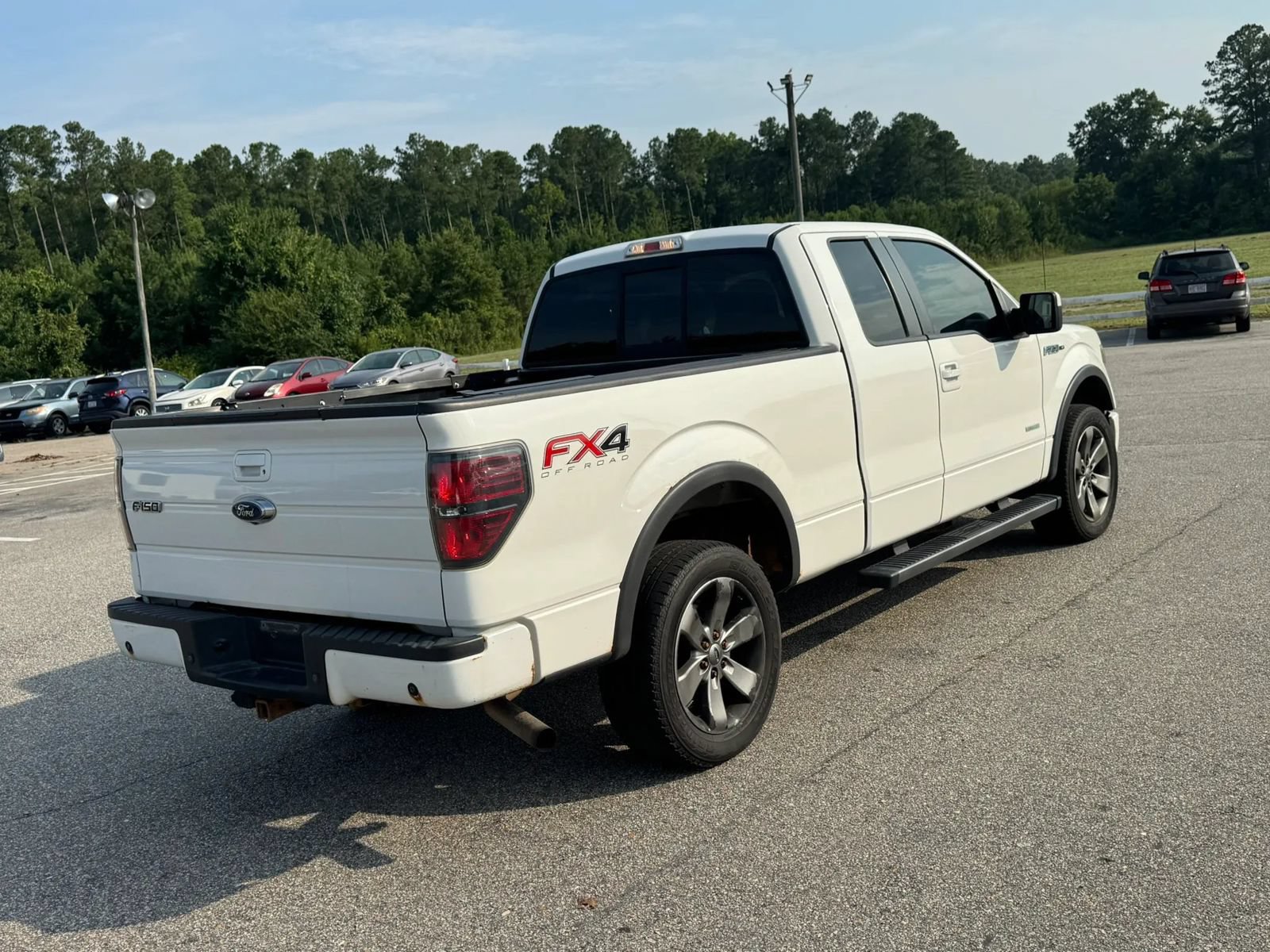 Used 2014 Ford F150 FX4 w/ Equipment Group 402A Luxury AWD/4WD image 5