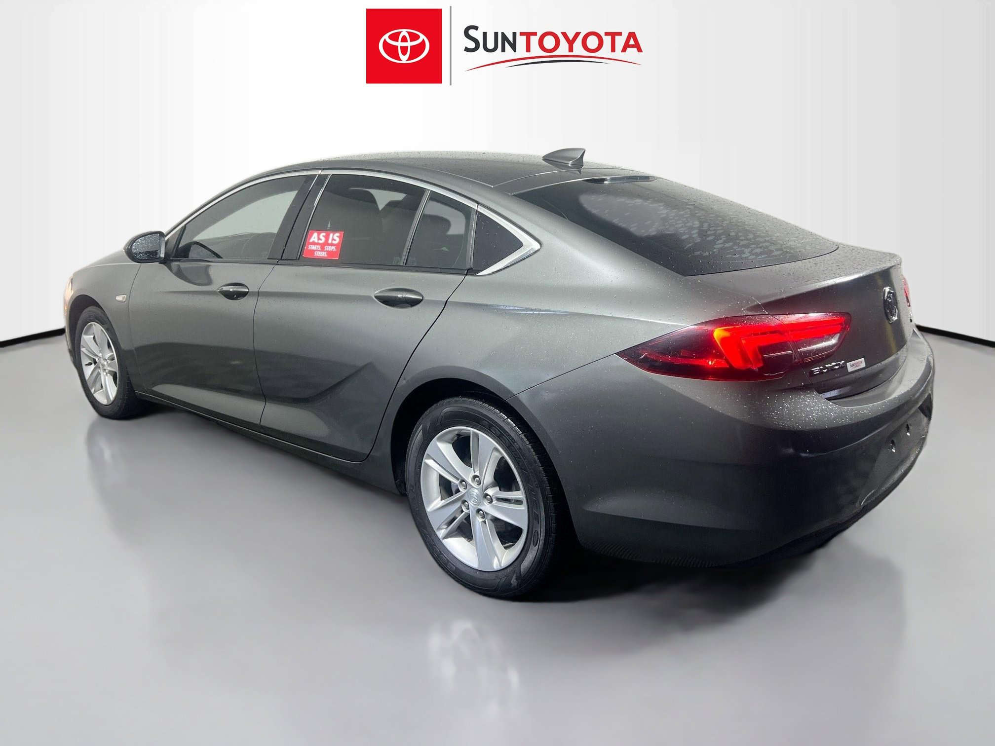 Used 2018 Buick Regal Preferred w/ Sights and Sounds Package FWD image 6