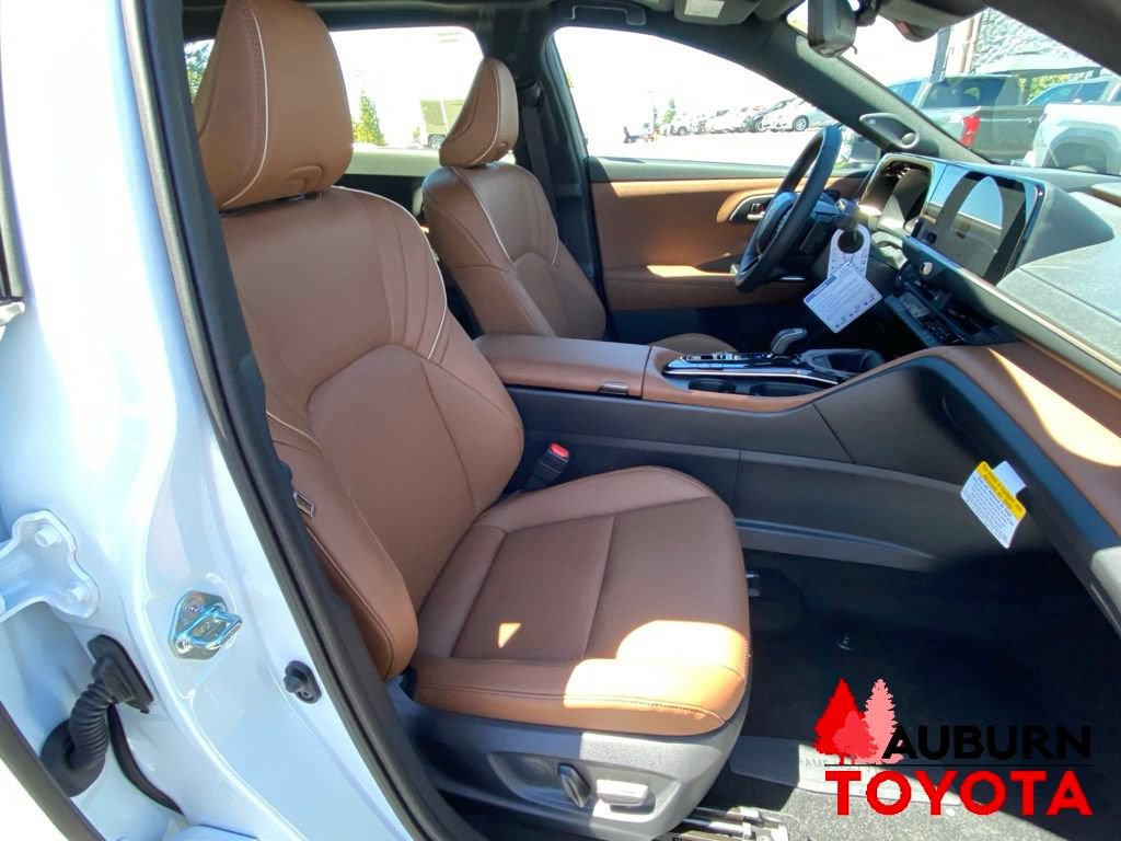 New 2026 Toyota Crown Signia AWD/4WD image 12
