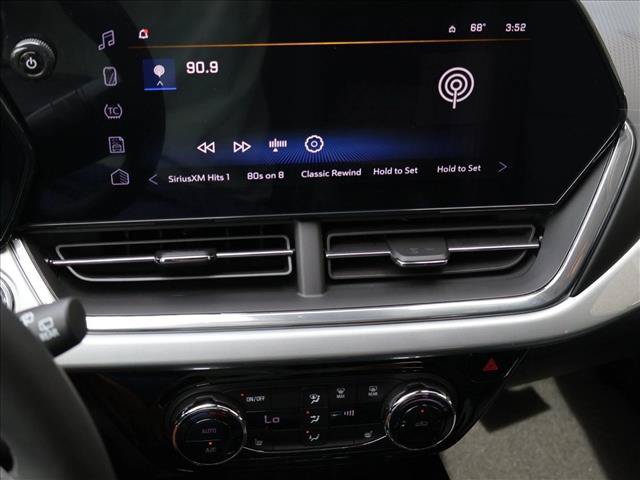 New 2026 Chevrolet Trax LT w/ Sunroof Package FWD image 12