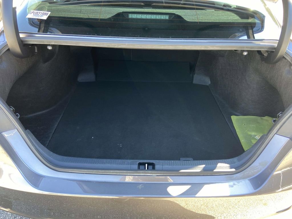 Used 2023 Toyota Camry SE w/ Convenience Package image 9