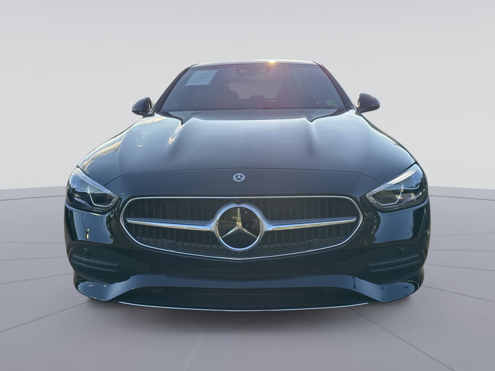 Used 2025 Mercedes-Benz C 300 4MATIC Sedan image 4