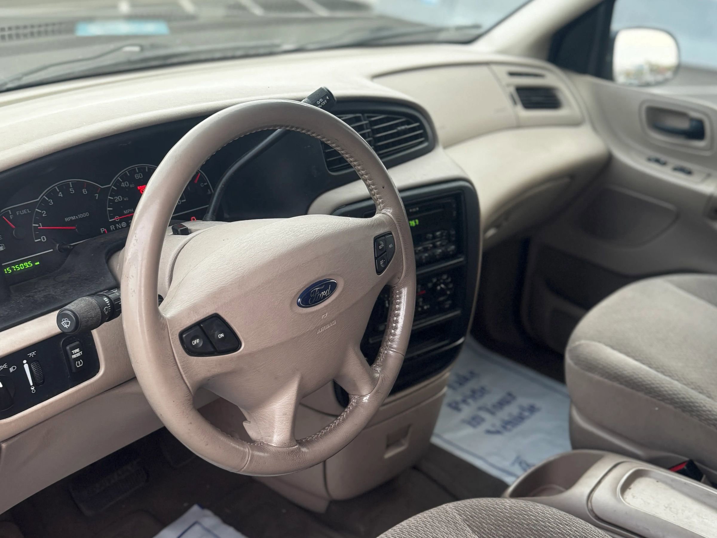 Used 2002 Ford Windstar SE FWD image 8