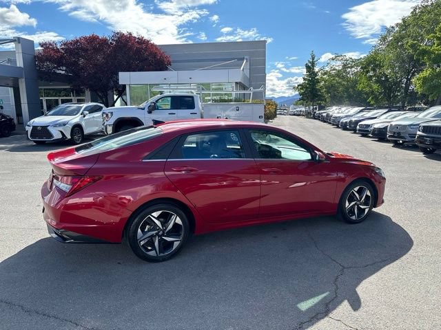 Used 2023 Hyundai Elantra Limited FWD image 9