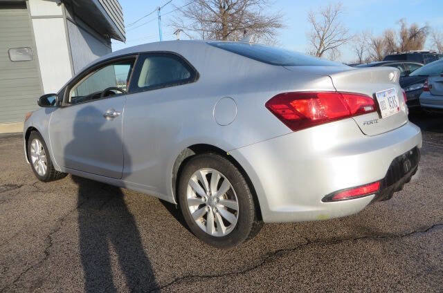 Used 2016 Kia Forte Koup EX FWD image 24