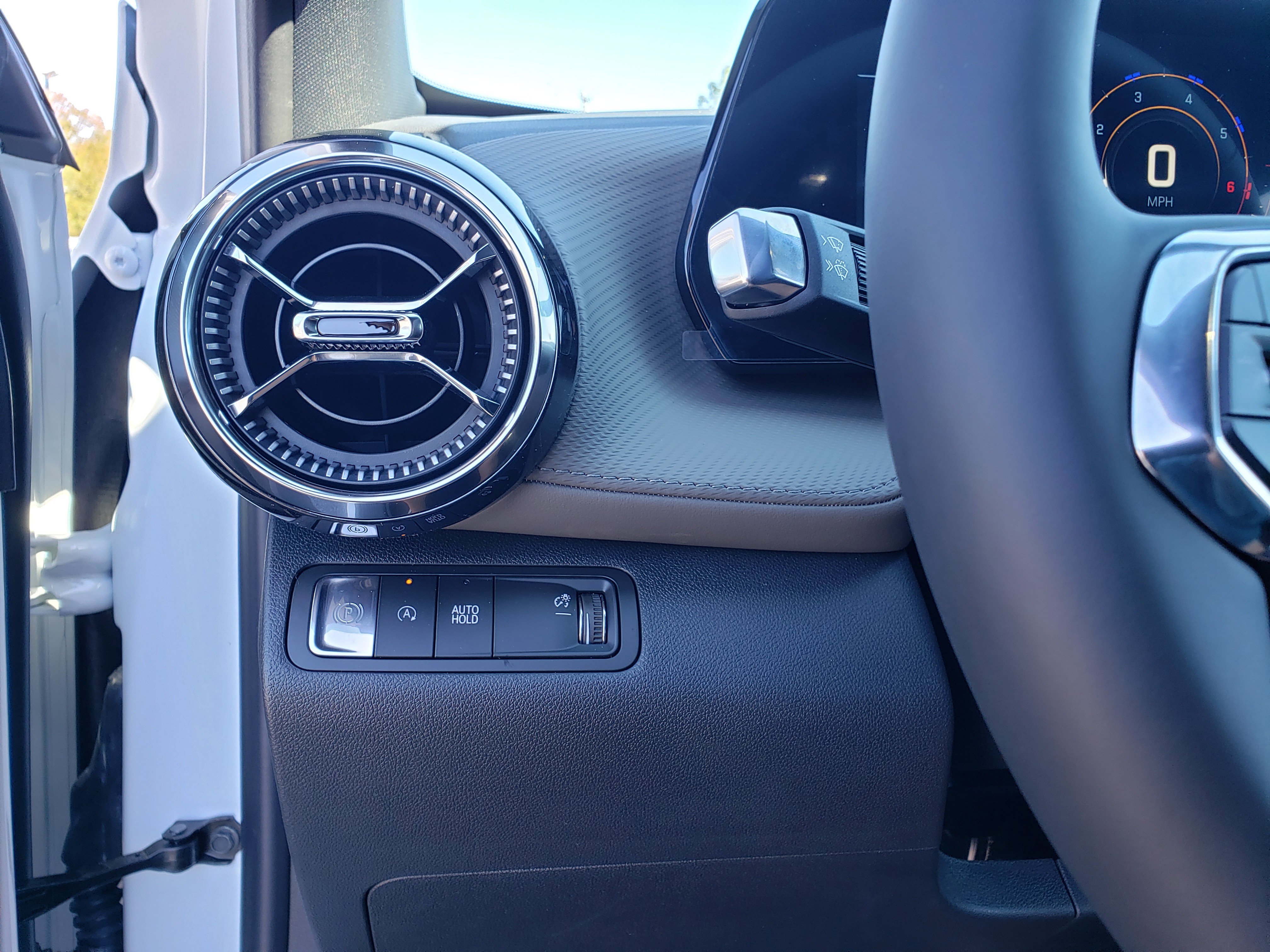 New 2026 Chevrolet Equinox LT w/ Convenience Package II image 15