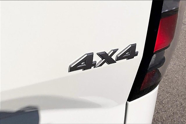 New 2026 Nissan Frontier SV w/ SV Convenience Package image 9