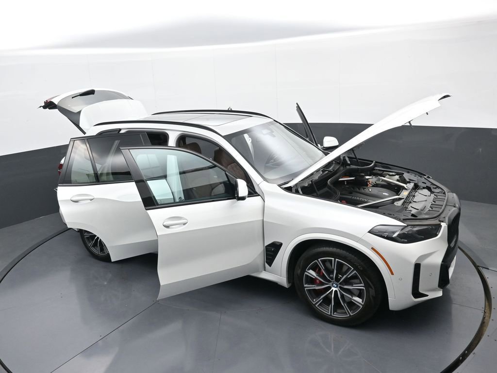 Used 2024 BMW X5 xDrive50e w/ Executive Package AWD/4WD image 39