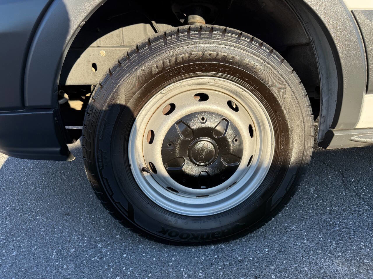 Used 2018 Ford Transit 250 130 Medium Roof image 39