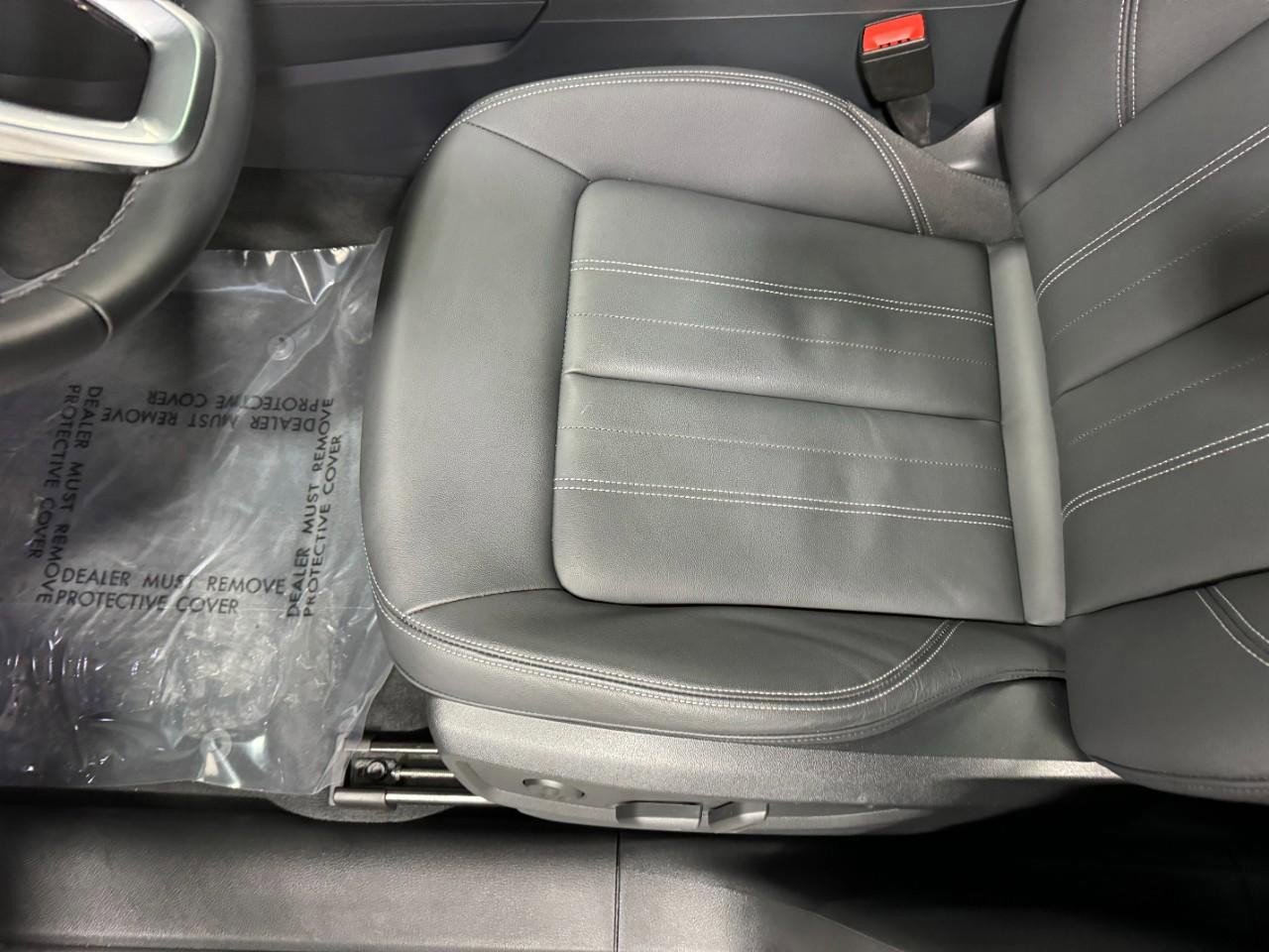 Certified 2025 Audi Q5 2.0T Premium w/ Convenience Plus Package image 24