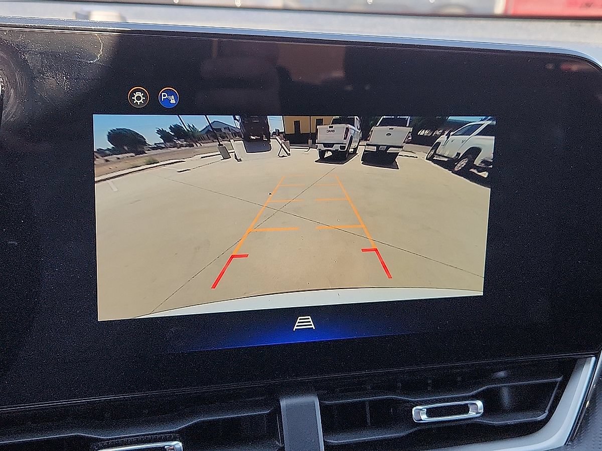 Used 2025 Chevrolet Equinox LT AWD/4WD image 8