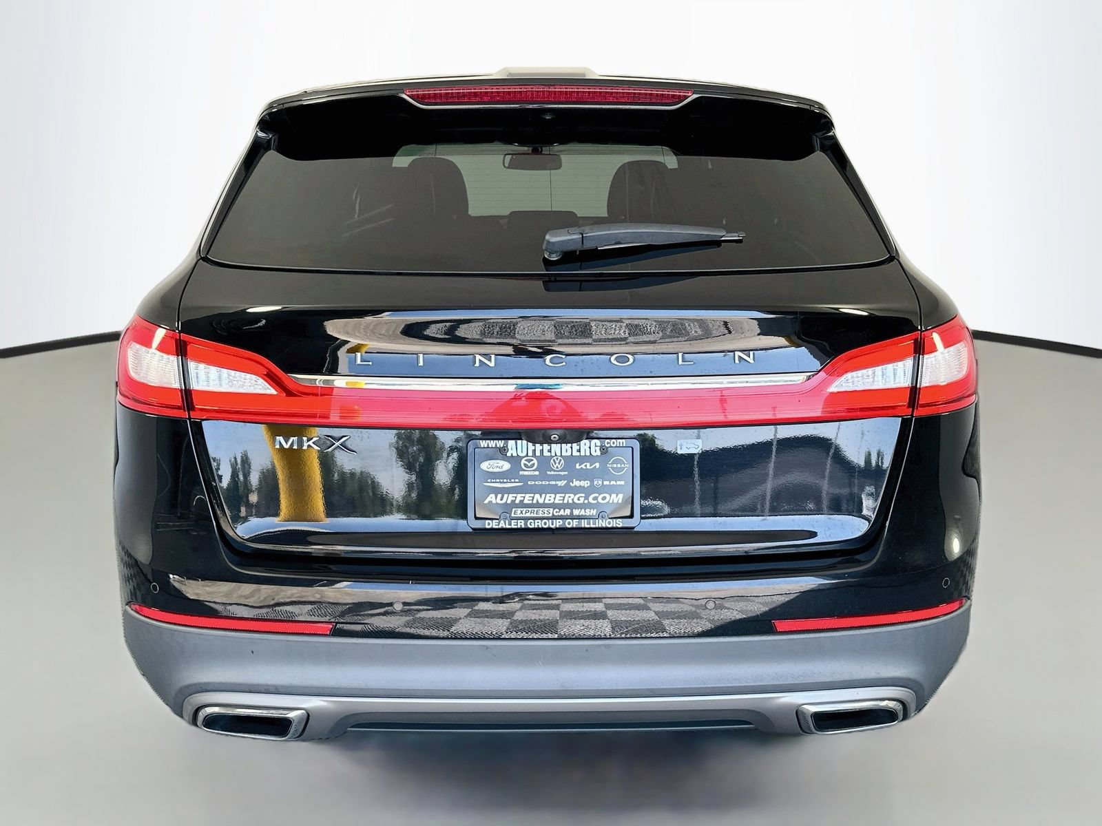 Used 2017 Lincoln MKX Select w/ Select Plus Package FWD image 6