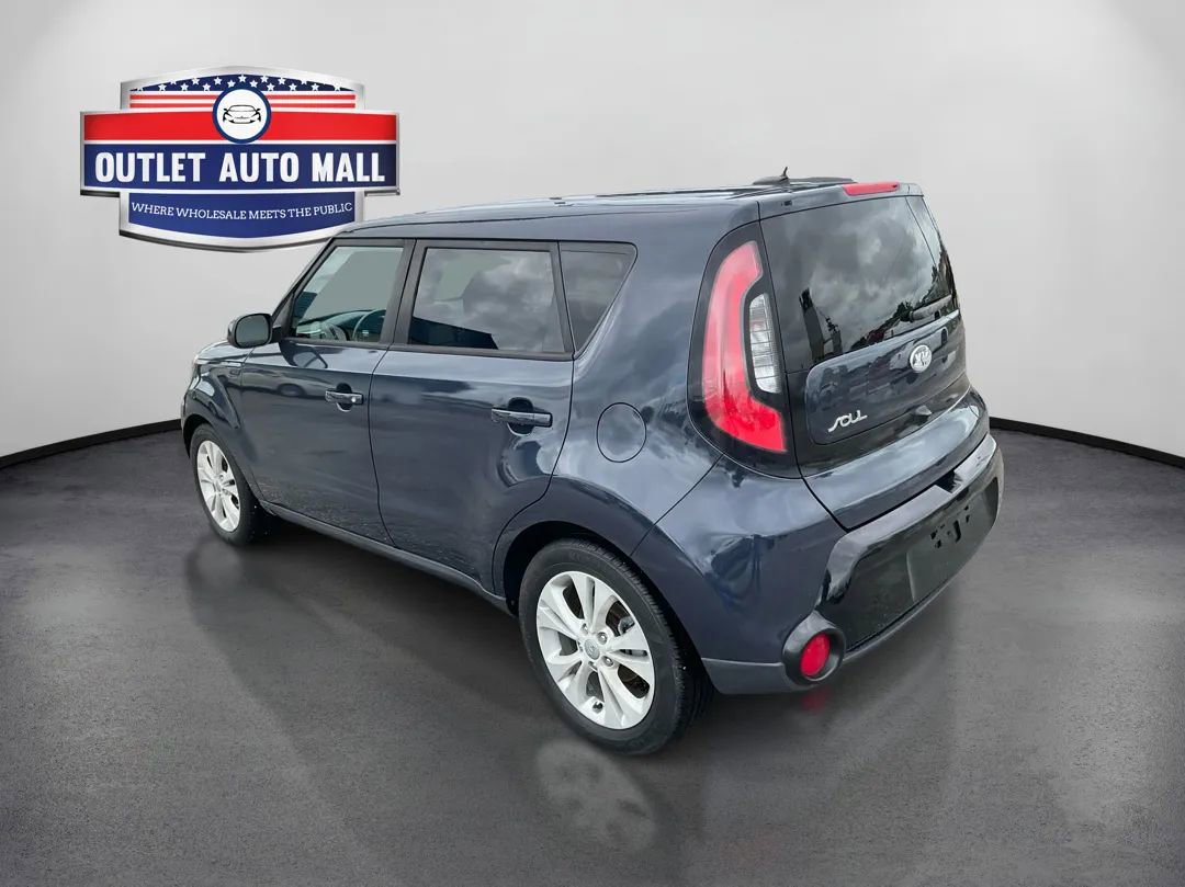 Used 2016 Kia Soul + w/ Audio Package FWD image 5