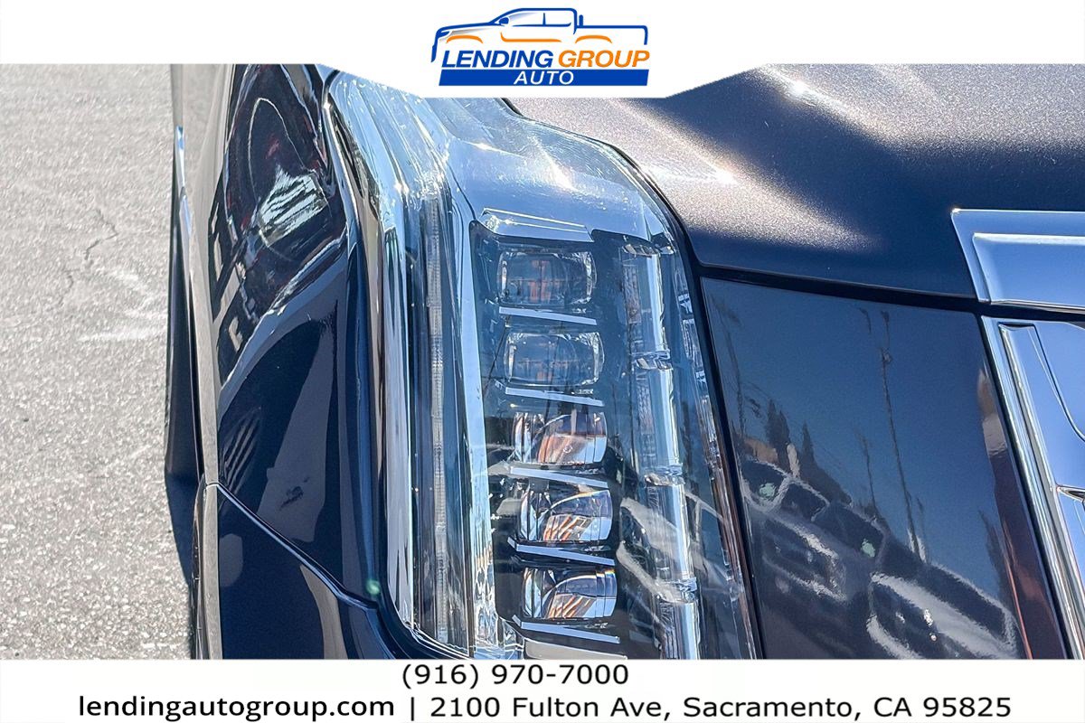 Used 2017 Cadillac Escalade Premium Luxury AWD/4WD image 7