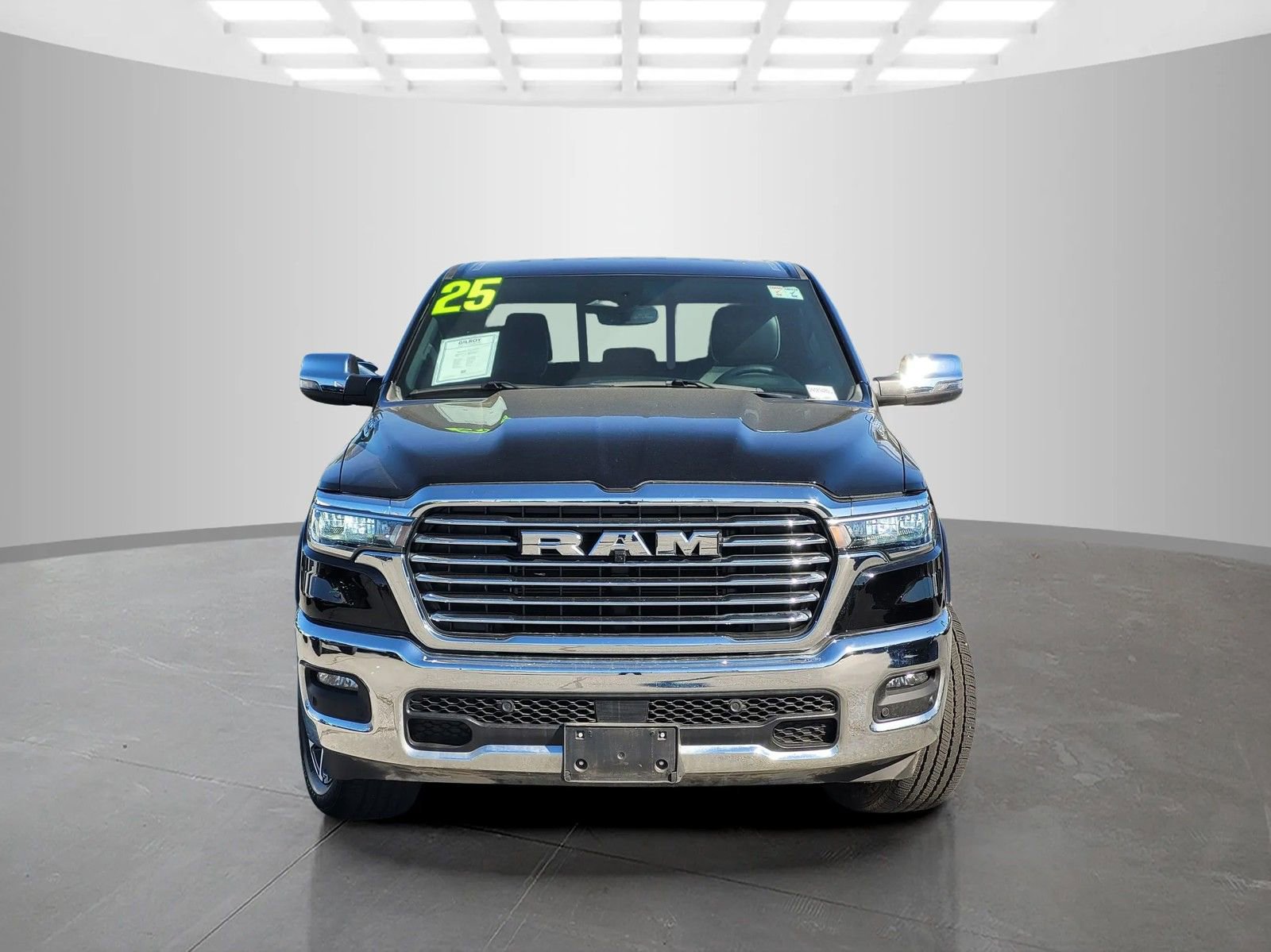 Used 2025 RAM 1500 Laramie image 2