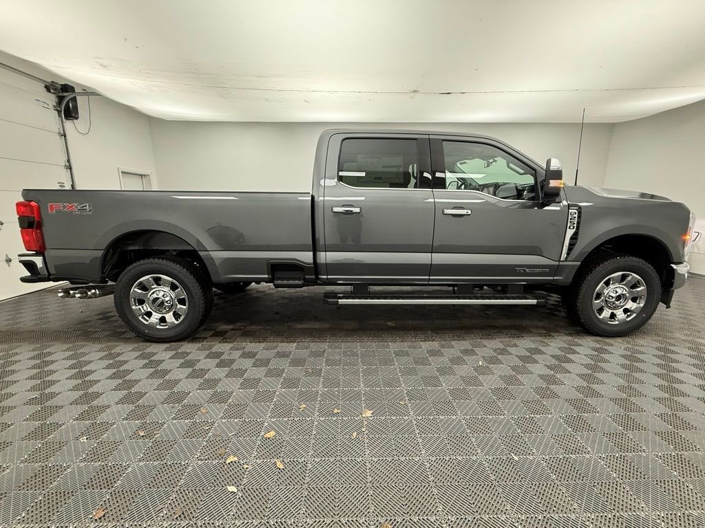 New 2026 Ford F250 Lariat w/ Chrome Package image 7