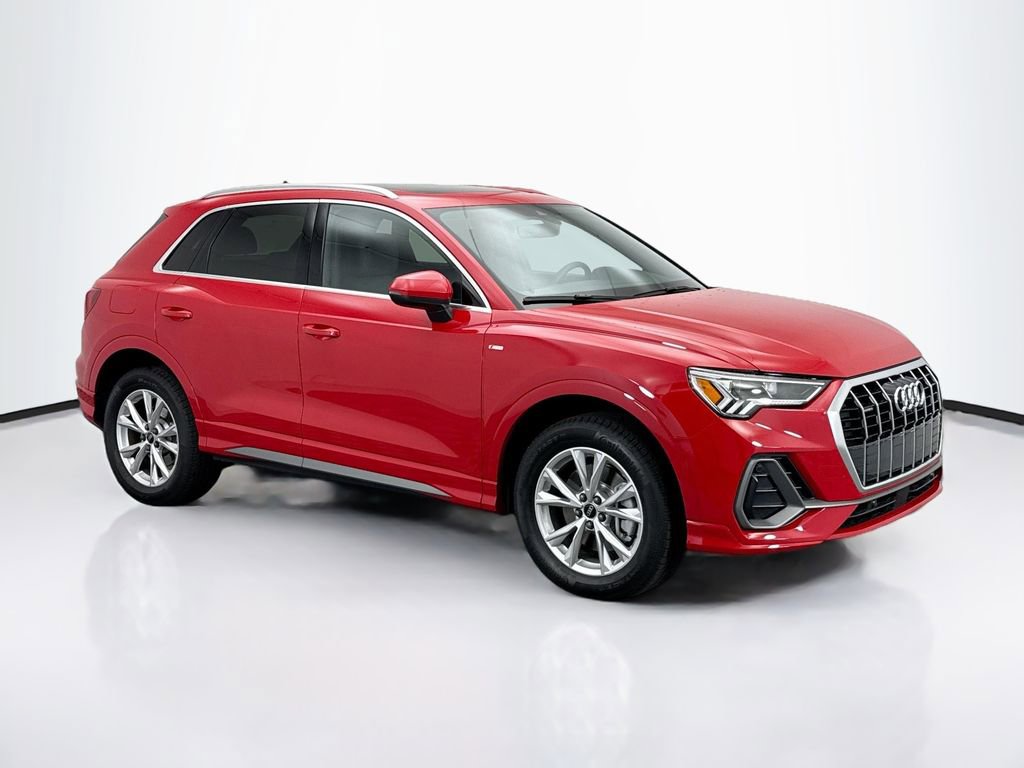Certified 2025 Audi Q3 2.0T Premium Plus w/ Premium Plus Package image 3