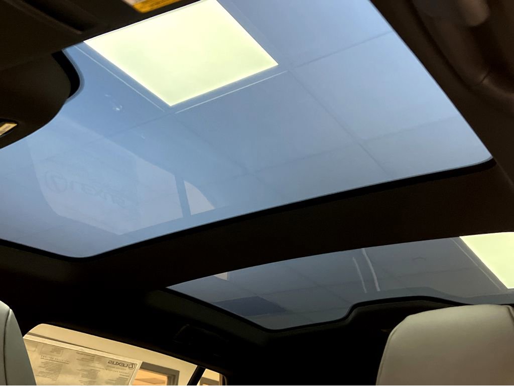 New 2026 Lexus RZ 450e AWD image 10