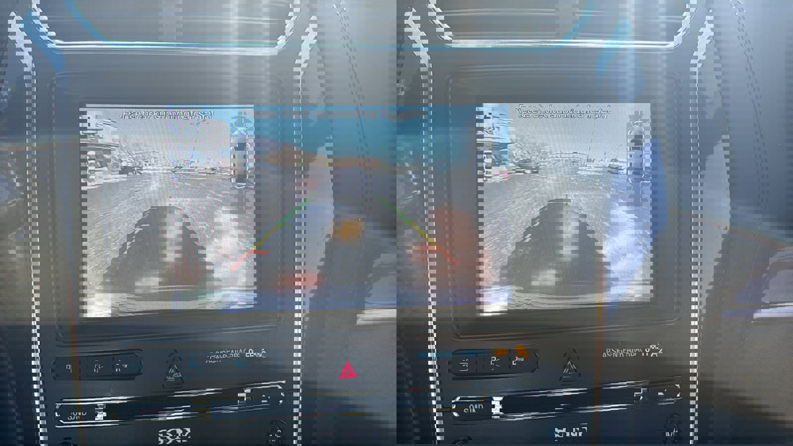 Used 2017 Ford Explorer Platinum image 12