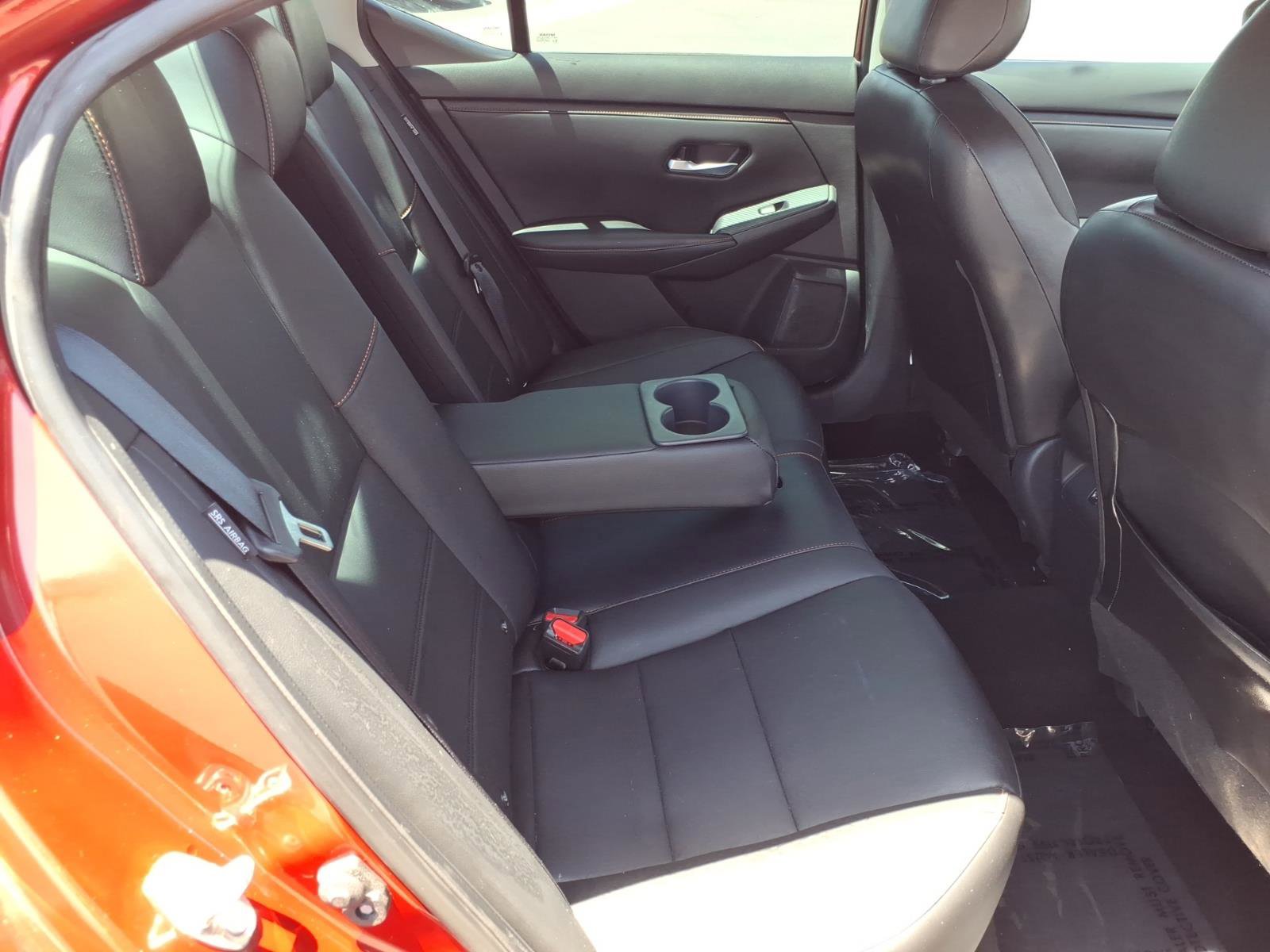 Used 2021 Nissan Sentra SR w/ SR Premium Package FWD image 13