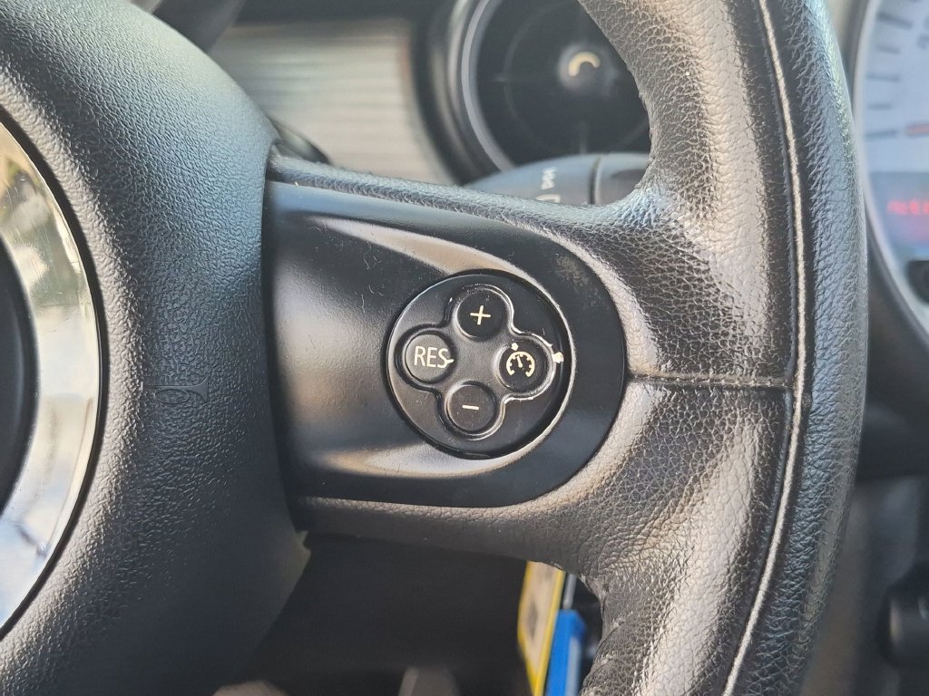 Used 2014 MINI Cooper Convertible FWD image 19