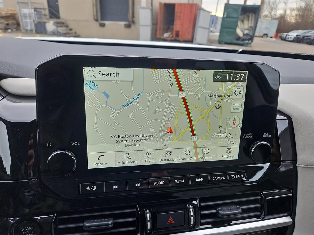 New 2025 Nissan Pathfinder SL w/ Black Appearance Package image 15