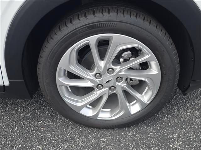 New 2027 Chevrolet Bolt LT FWD image 33