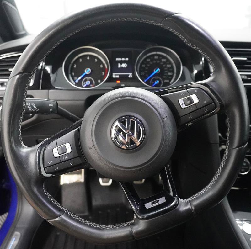 Used 2016 Volkswagen Golf R 4-Door AWD/4WD image 20