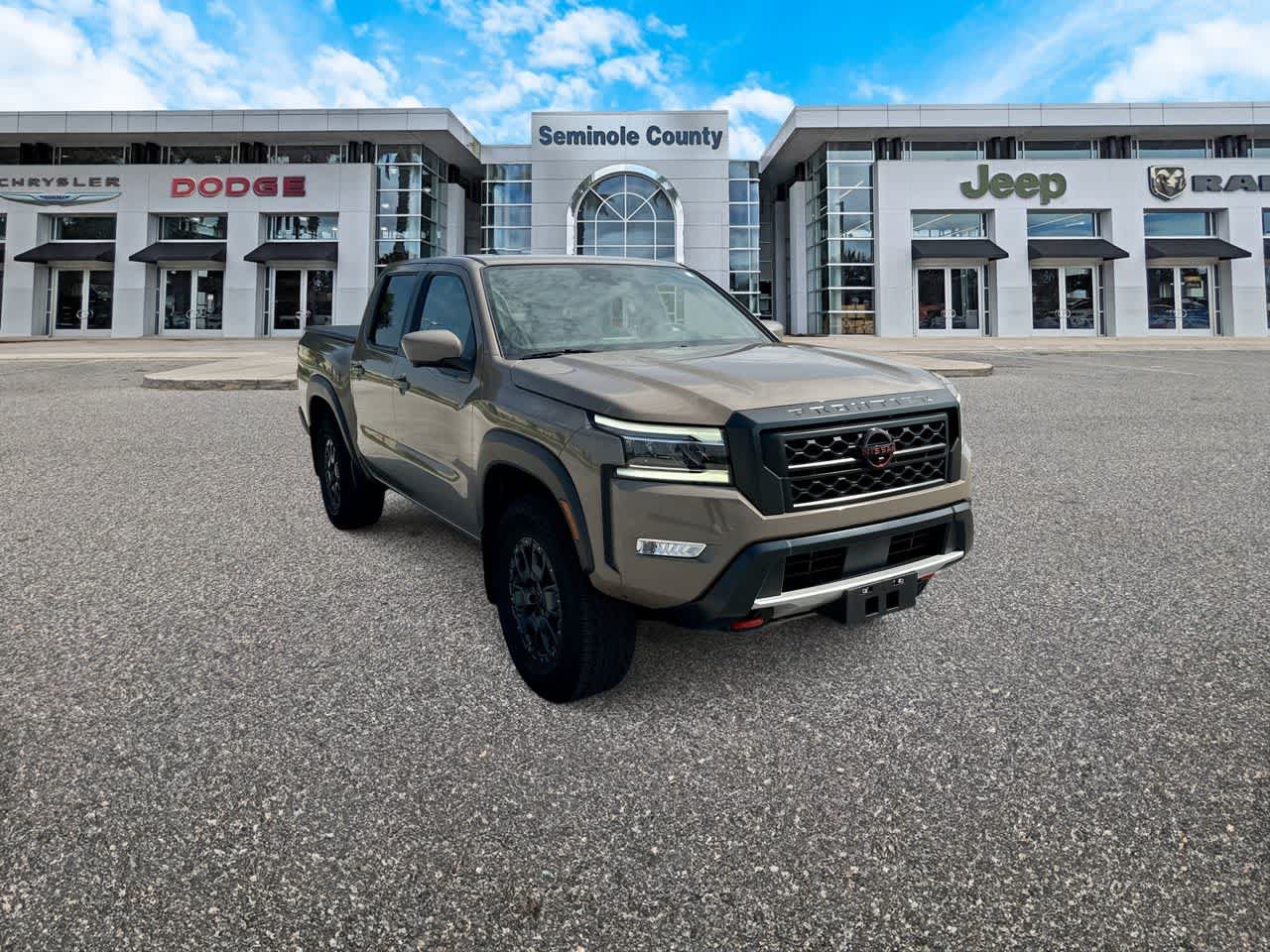 Used 2024 Nissan Frontier PRO-4X w/ Pro Premium Package AWD/4WD image 2