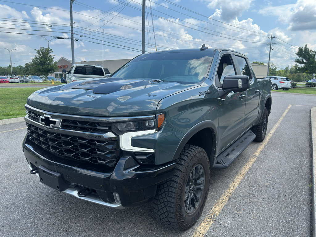Used 2026 Chevrolet Silverado 1500 ZR2 w/ Dark Appearance Package AWD/4WD image 8