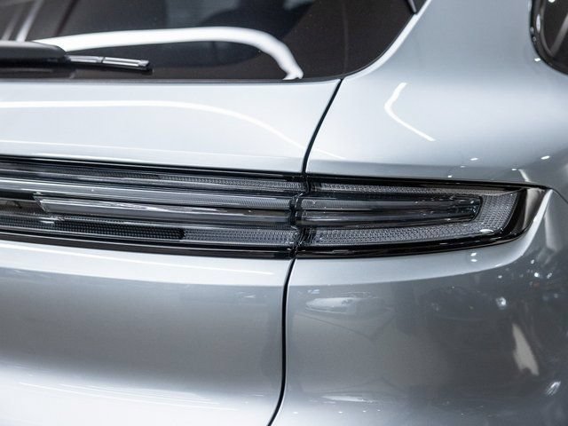 Certified 2026 Porsche Cayenne S AWD/4WD image 18