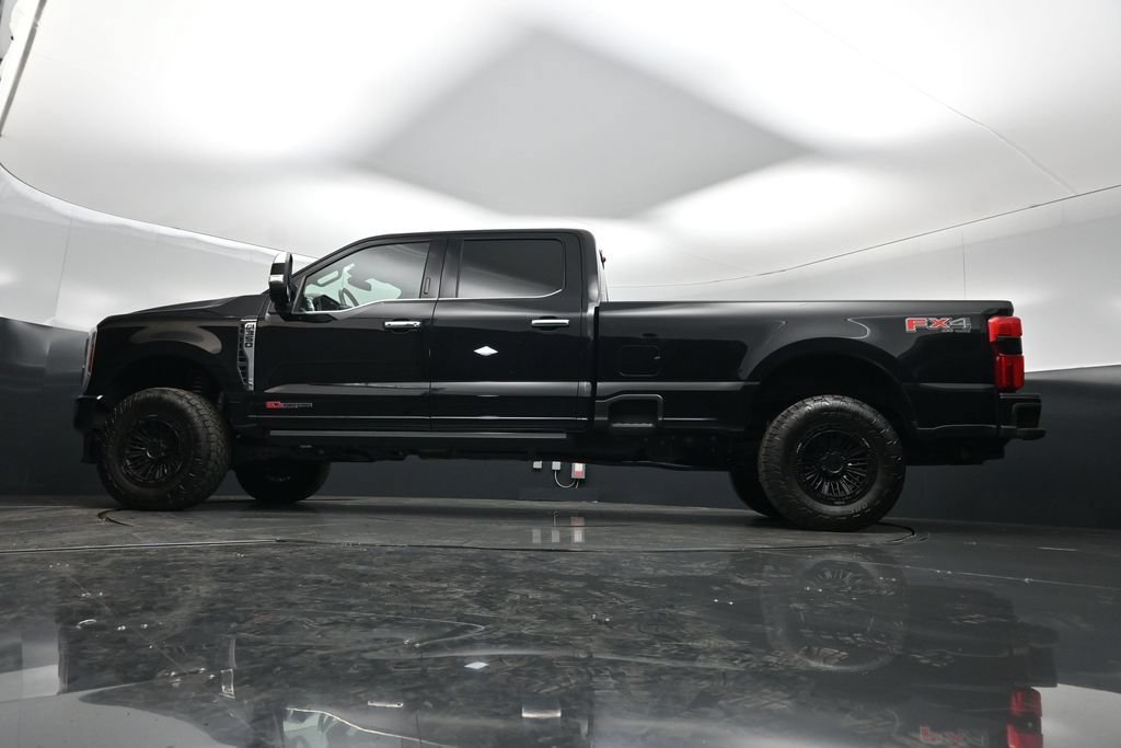 Used 2024 Ford F350 Platinum AWD/4WD image 7