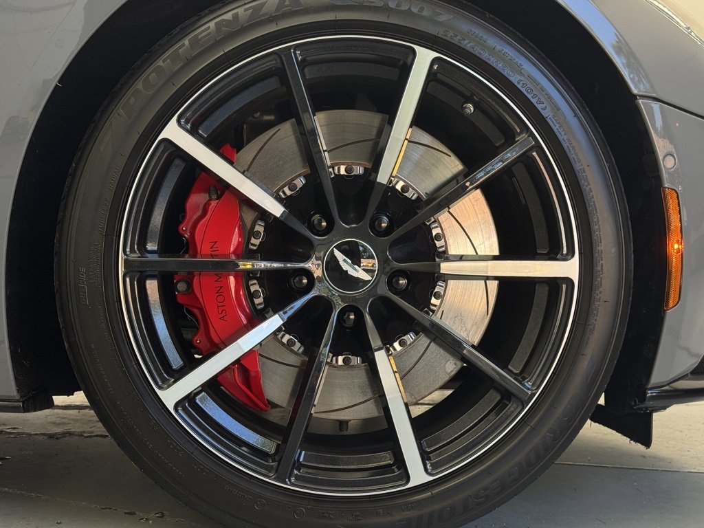 Used 2023 Aston Martin DB11 Volante image 73