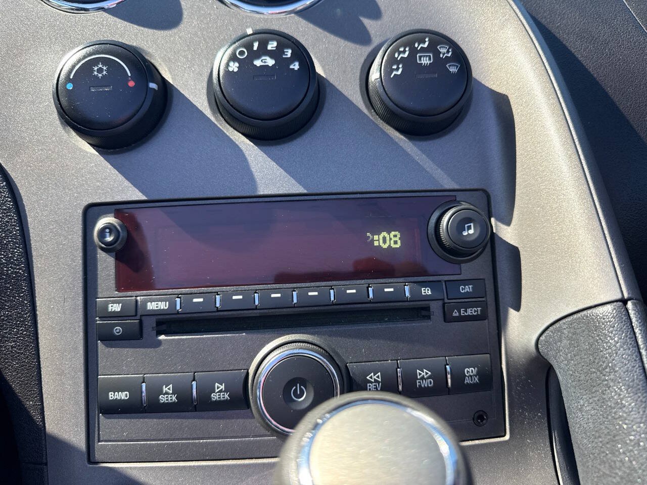 Used 2006 Pontiac Solstice Convertible w/ Power Package RWD image 29