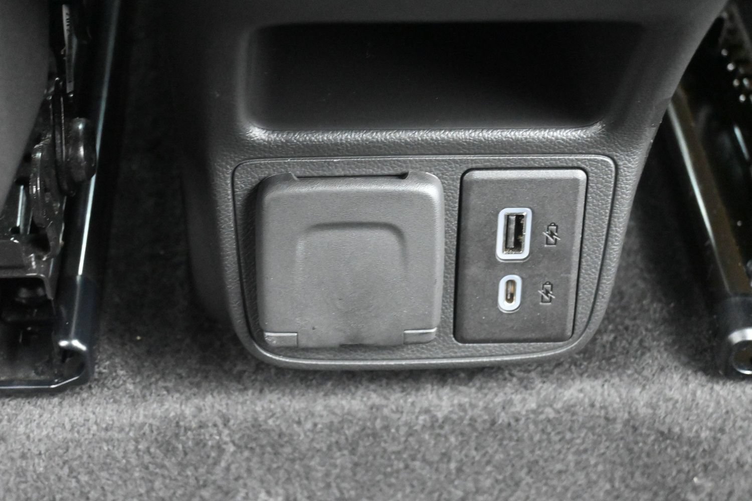 Used 2023 Chevrolet TrailBlazer RS w/ Convenience Package FWD image 39
